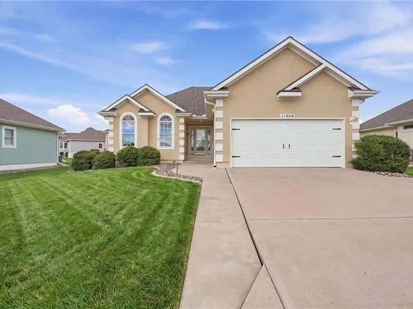 11404 Trevor Dr, Peculiar, MO 64078