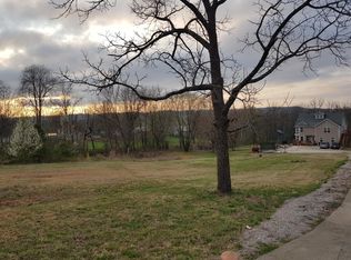 103 Woodland Rd #B, Vine Grove, KY 40175