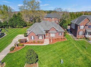 2010 Bunker Ct, Matthews, NC 28104