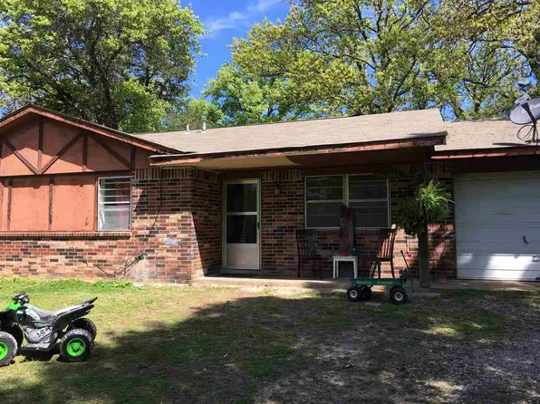 1407 W Easy St, Tishomingo, OK 73460