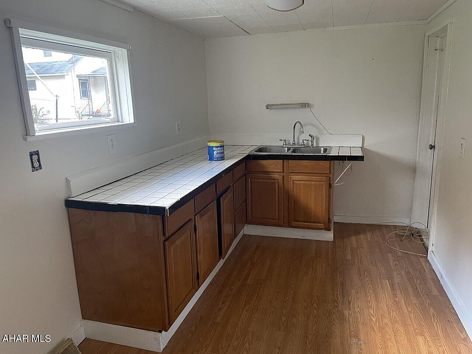 177 Maple St, Vintondale, PA 15961 Zillow