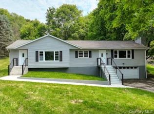 166 Hibernia Rd, Salt Point, NY 12578