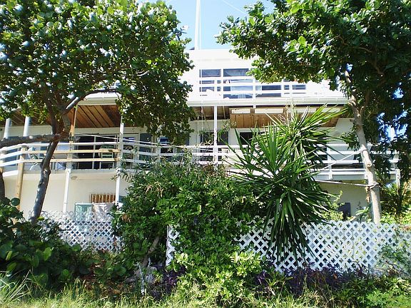 4th image of 6460 Coki Point St