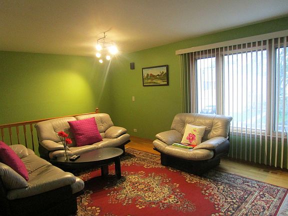 5th image of 1532 Quaker Ln #171D