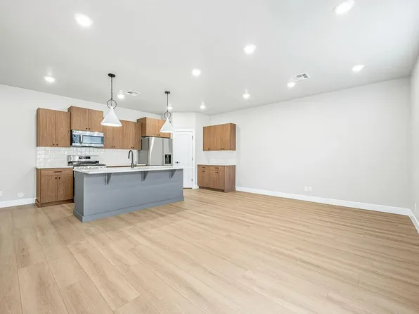 3983 E Razor Dr, Washington, UT 84780