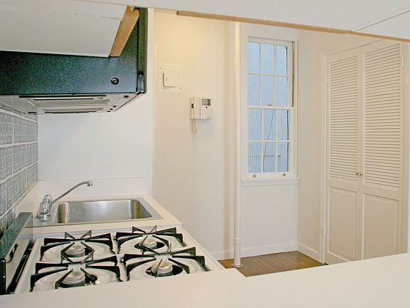 4th image of 229 E 89th St APT 3FE