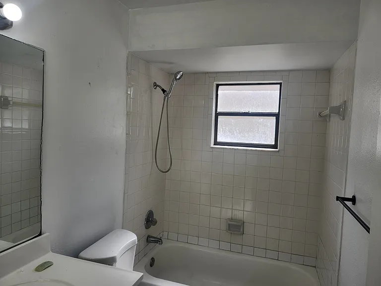 8040 Deerwood Cir — Photo 8