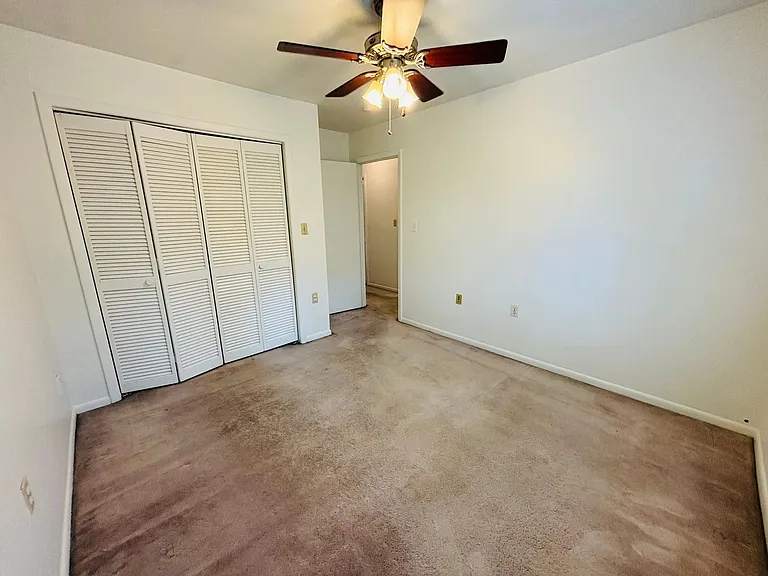 324 Shenandoah Cir — Photo 11