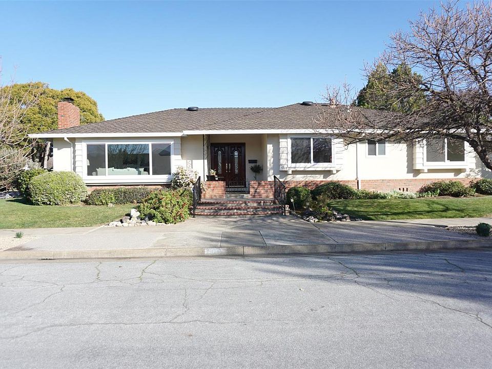 1st image of 1118 Runnymede Dr