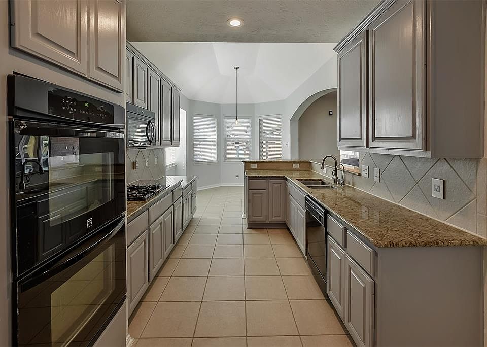 1st image of 6615 Calico Woods Ln