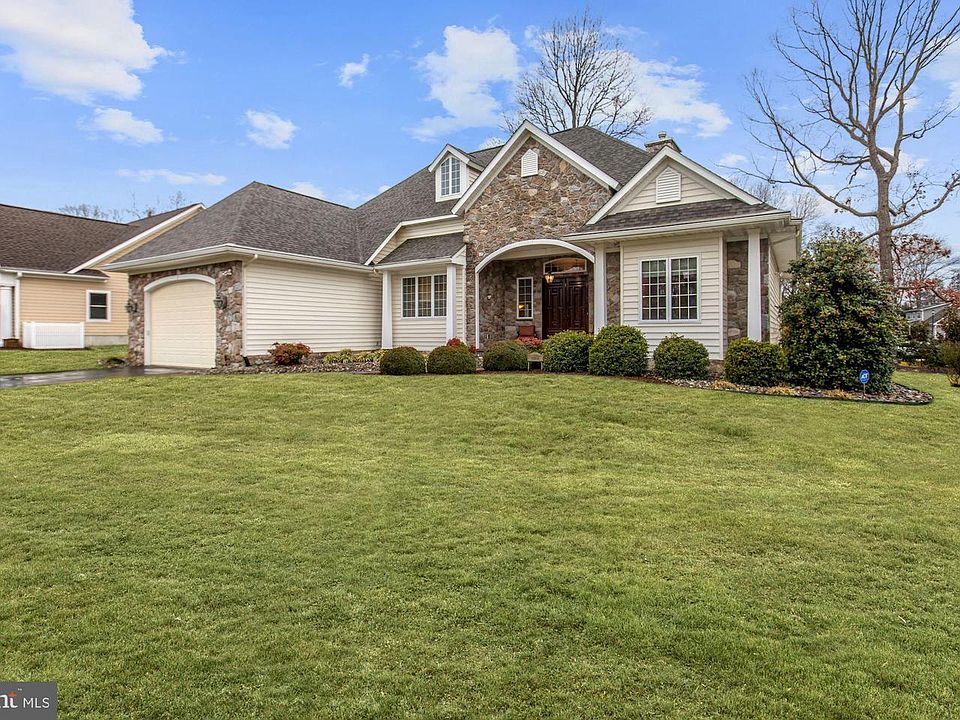1st image of 29506 Turnberry Dr
