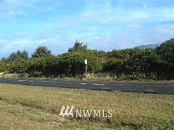 1st image of 476 Ocean Shores Boulevard SW