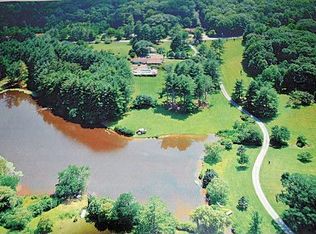 10 Bel Air Dr, Horse Shoe, NC 28742
