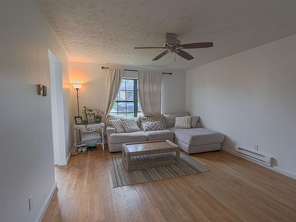 5th image of 308 Hickory Dr