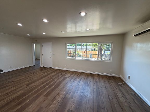 3rd image of 11850 Basye St #1
