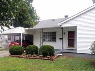 214 W Saint Francis St, Dexter, MO 63841