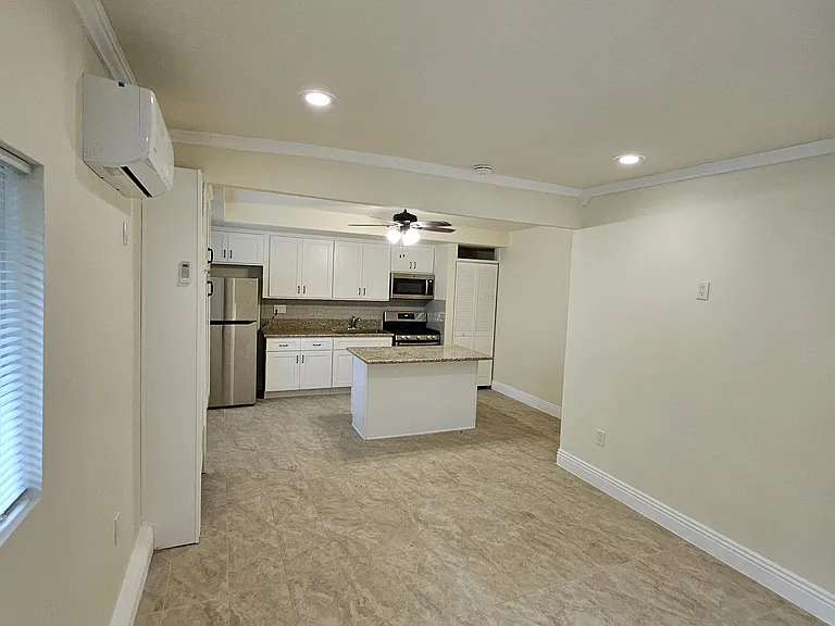 13844 Candlewood Ave — Photo 16