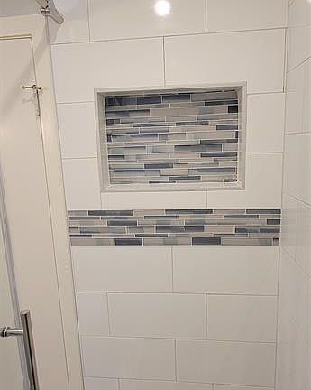 5th image of 602 W 51st St APT 102