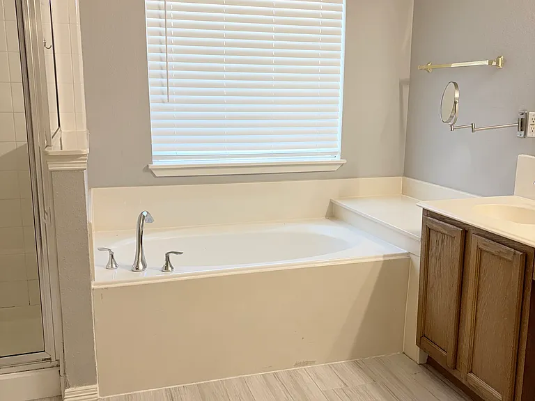 12500 Ark Rd — Photo 4