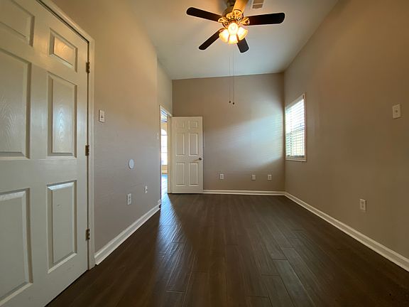 5th image of 3107 Spurlock Rd Unit 1