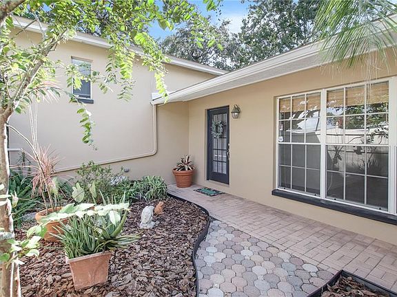 3rd image of 4525 S Hesperides St