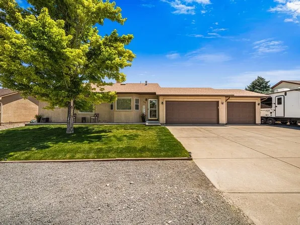 638 S Rogers Dr, Pueblo West, CO 81007