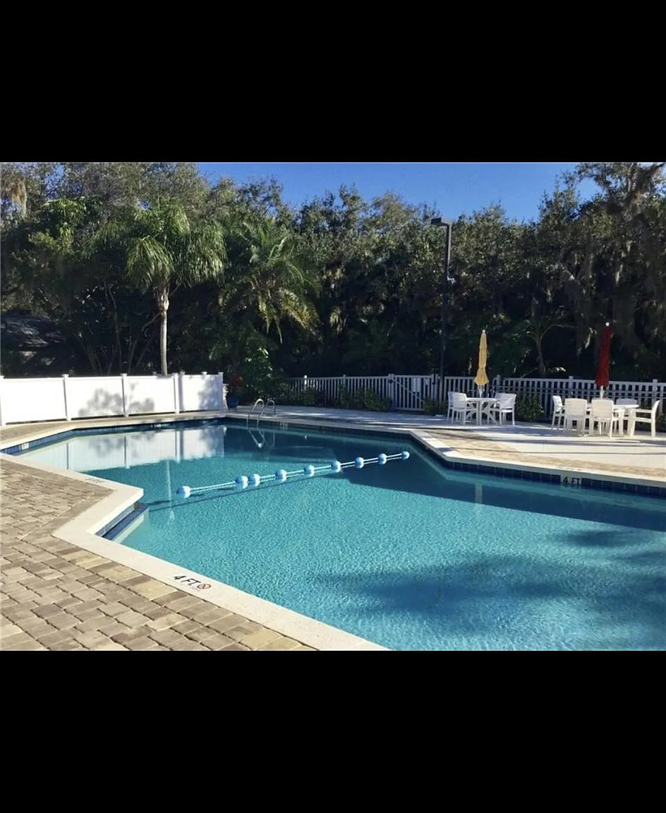 320 Garden Grove Pkwy — Photo 2