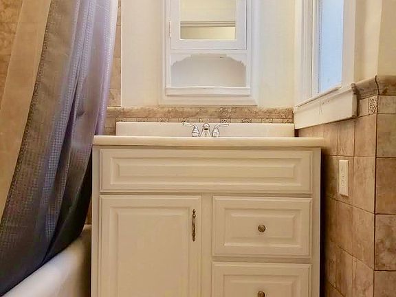 5th image of 3444 Divisadero St #A