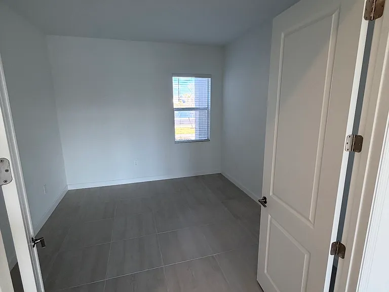7760 Lakes Edge Ln — Photo 22