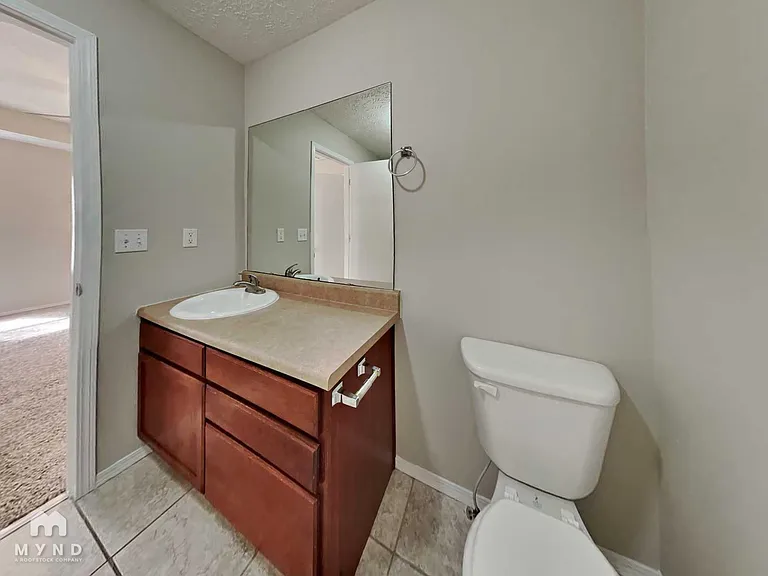 1119 S Brown Ave — Photo 12