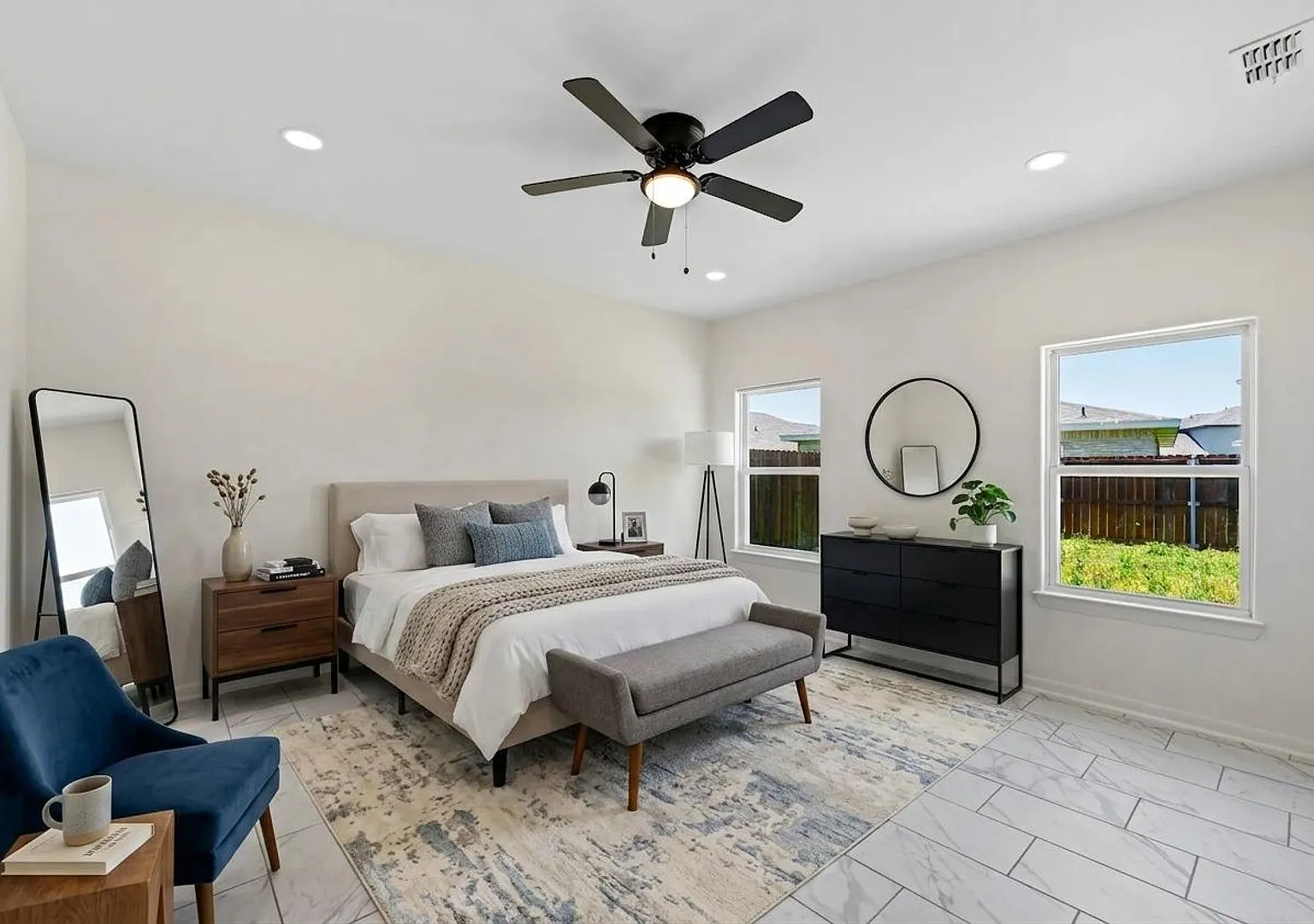 Beautiful Edinburg Home For Rent!! — Photo 4