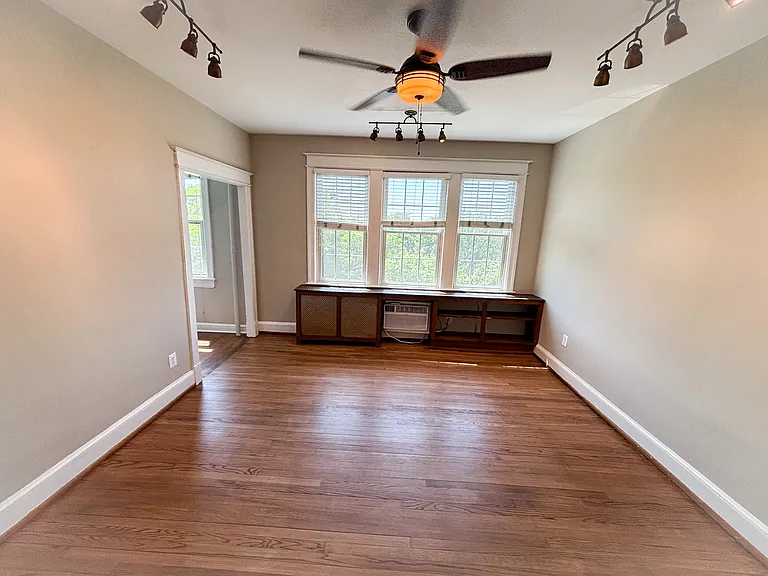 414 Seward Sq SE #401 — Photo 10