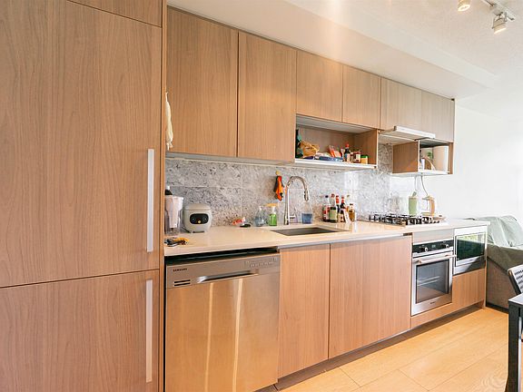 4th image of 8988 Patterson Rd #1011