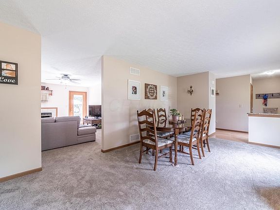 4th image of 5529 Meadow Grove Dr