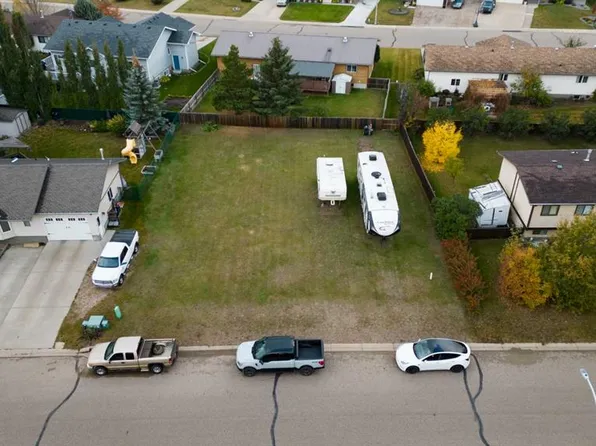 18 Mackenzie Dr, Sedgewick, AB T0B 4C0