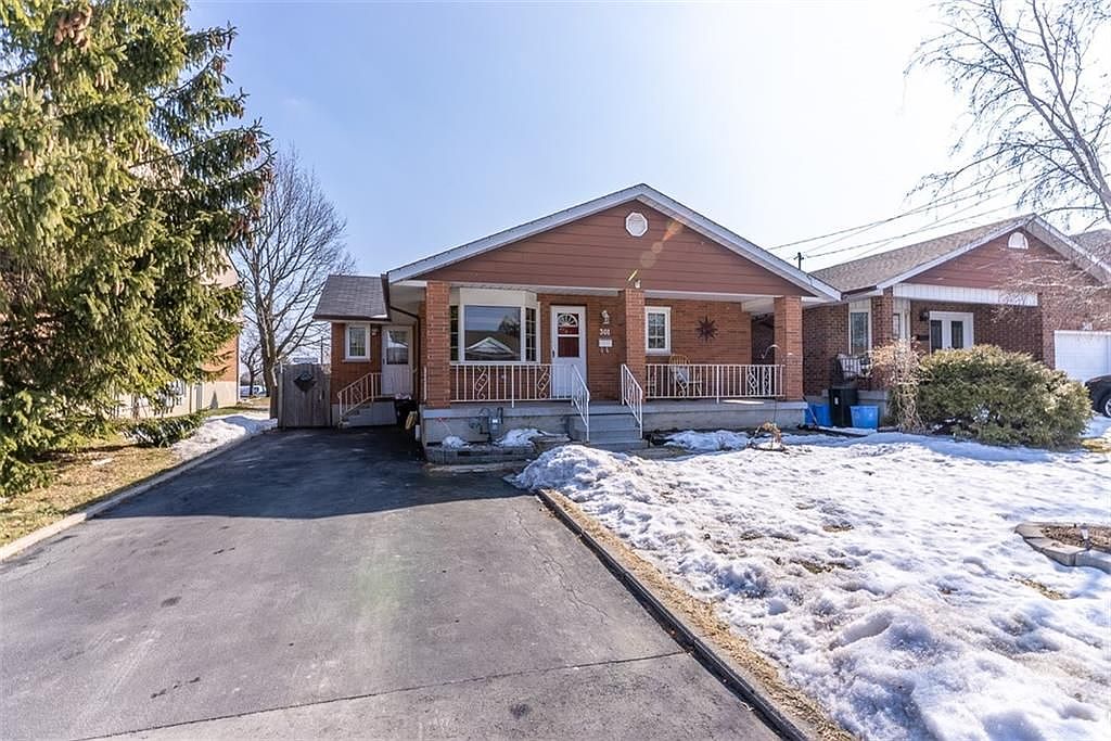 301 Caledon Ave 1, Hamilton, ON L9C 3C9 Zillow