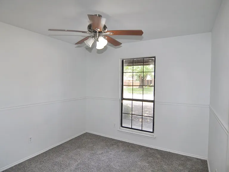 205 Juniper Dr — Photo 15