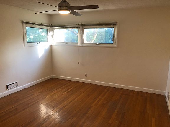 5th image of 157 Raymond Ave