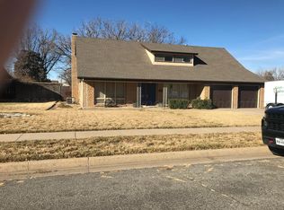 1825 Dogwood Ln, Pampa, TX 79065