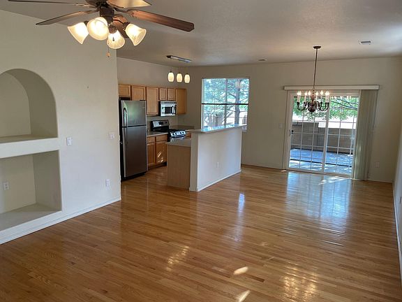3rd image of 5219 Molokai Ave NE