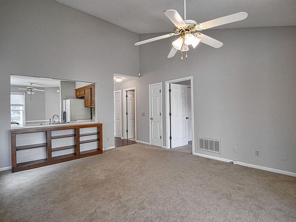 5th image of 1906 Pine Lake Dr