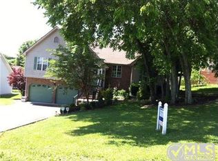 709 Brushy Ridge Dr, La Vergne, TN 37086