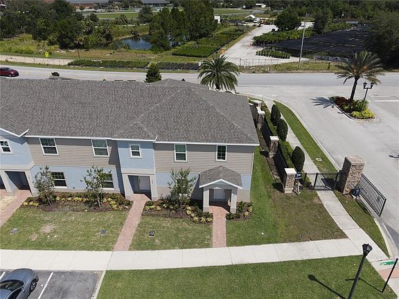 4th image of 157 Claire Ln