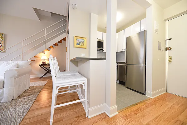 Rented by Buchbinder & Warren | media 19