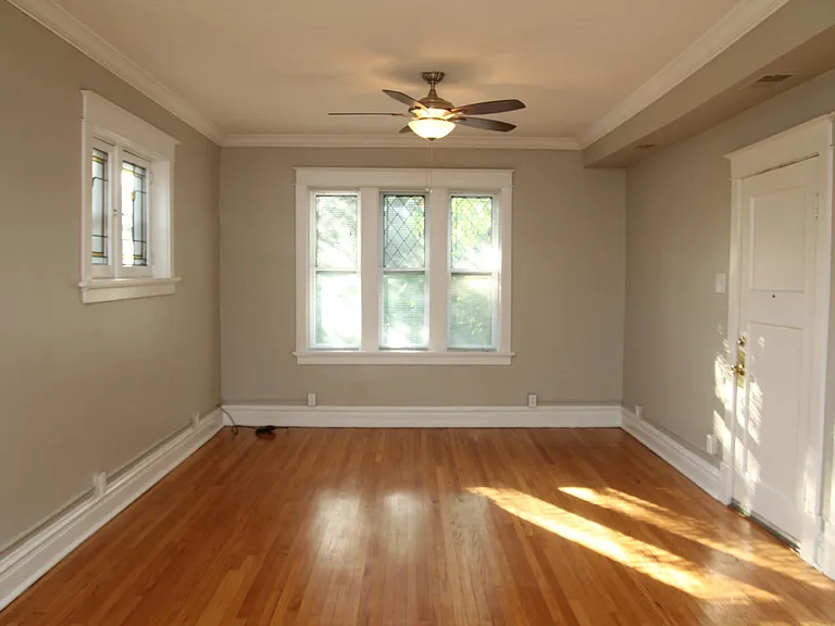 2034 McCausland Ave #2S — Photo 2