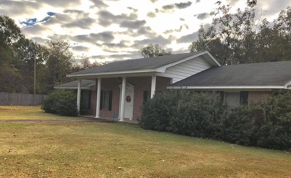 1st image of 589 Reese Ave