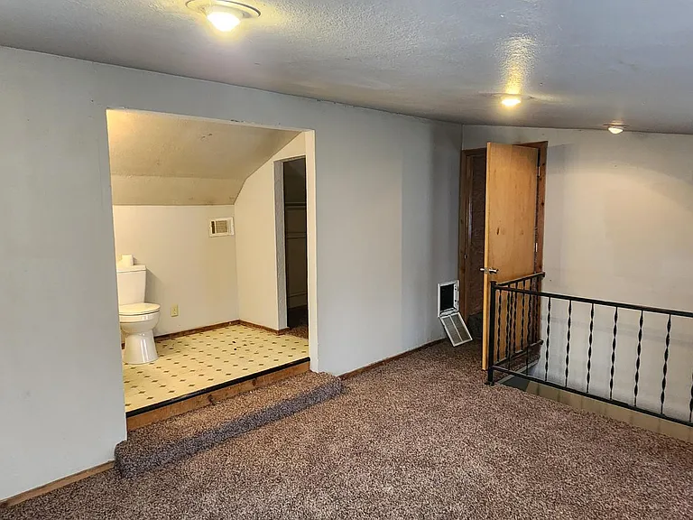 2120 Houston Ave — Photo 15