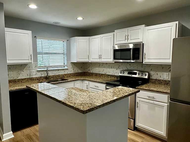 2302 Maki Rd #49 — Photo 4