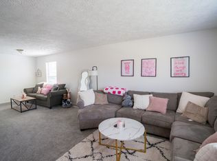 923 Burcham Dr #923, East Lansing, MI 48823