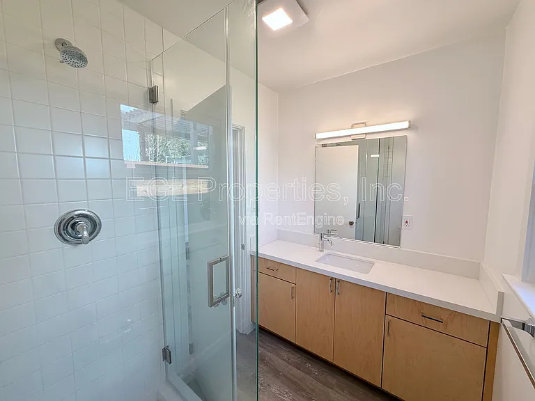 4239 1/2 W 64th St #4239-1/2 — Photo 12